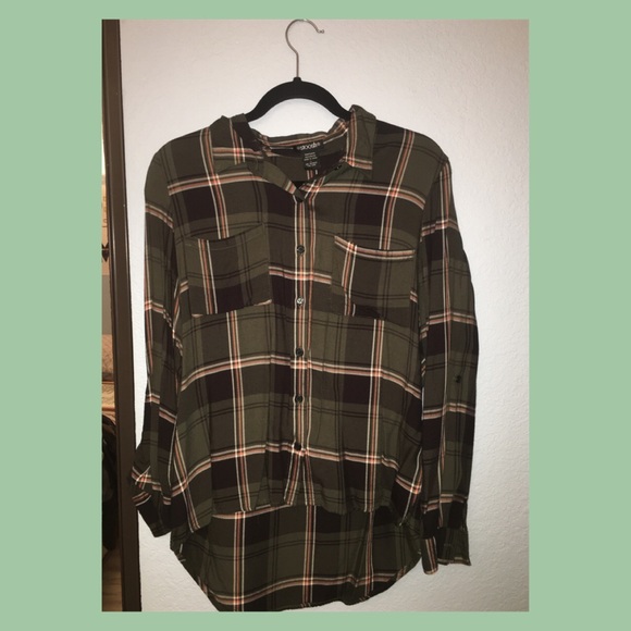 Green plaid flannel - Picture 1 of 3